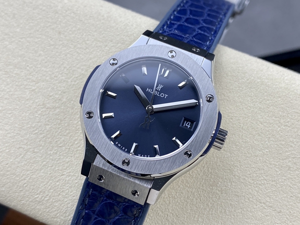 ウブロコピー時計背面デザイン